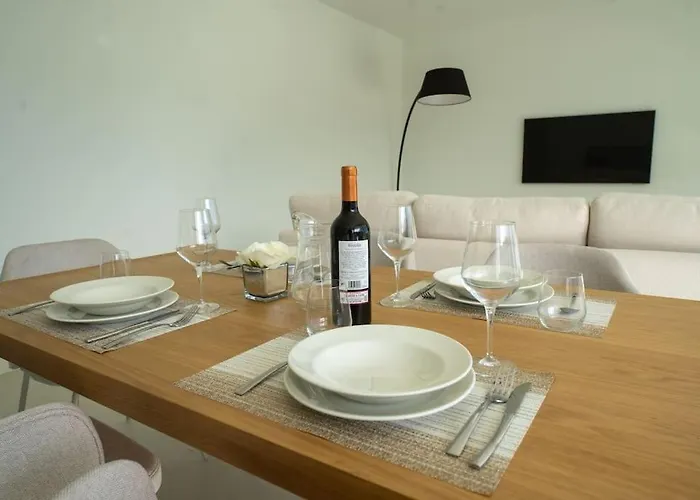 Flat Deluxe&pool Sea View Higueron West Apartment